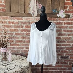 American Eagle Outfitters White Lace-Trim Pintuck Button Down Shirt